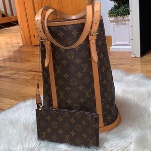 GM Lois Vuitton Bucket Bag